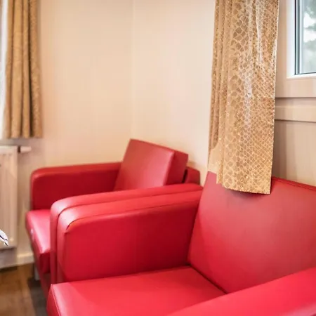 Mobilheim Mit Terrasse By Interhome Apartament Lohmen (Mecklenburg-Vorpommern)